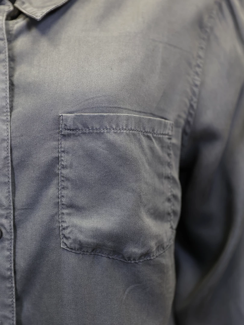 Harley-Davidson Women's Solid Grey Vertical Text L/S Woven Shirt (S04) 6 Harley-Davidson Women's Solid Grey Vertical Text L/S Woven Shirt (S04)