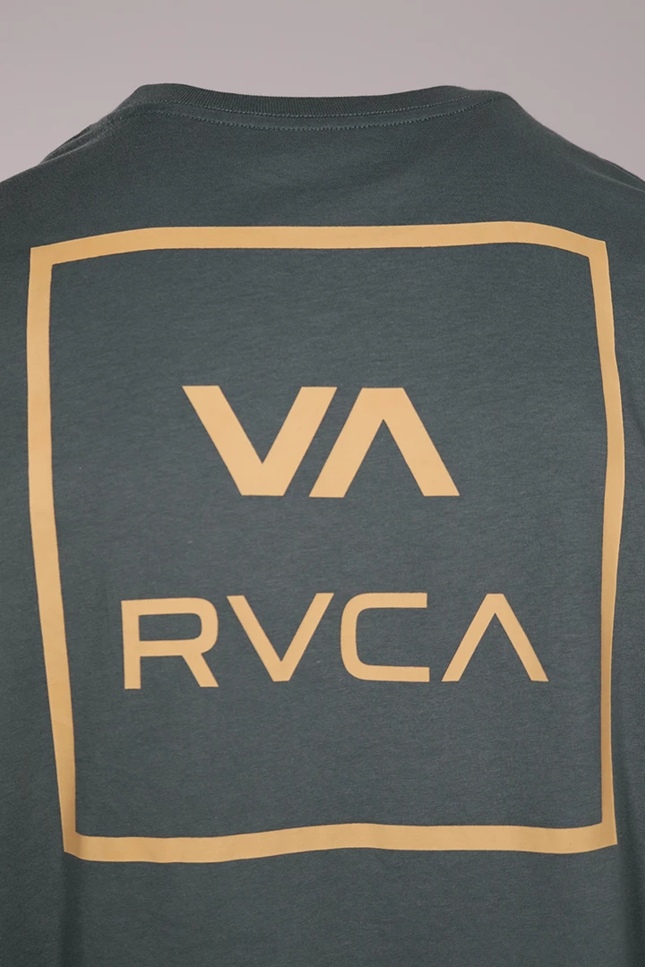 RVCA Men's Balsam Green Beige VA Box Regular Fit L/S T-Shirt (S16) 9 RVCA Men's Balsam Green Beige VA Box Regular Fit L/S T-Shirt (S16)