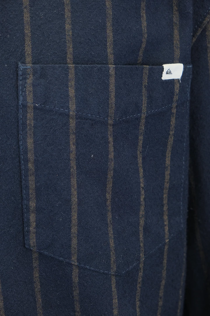 Quik Silver Quiksilver Boy's Navy Brown Striped L/S Flannel Shirt (S09) 6 Quik Silver Quiksilver Boy's Navy Brown Striped L/S Flannel Shirt (S09)