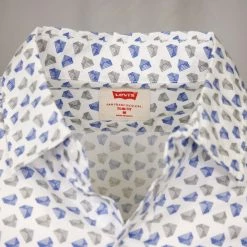 Levi's Men's Slim Fit Geometric Triangle L/S Shirt (S02)