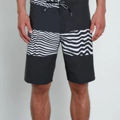 Volcom Men's Black Macaw Faded Mod-Tech Board Shorts (Retail $60) Mens 16 Volcom Men's Black Macaw Faded Mod-Tech Board Shorts (Retail $60) Mens