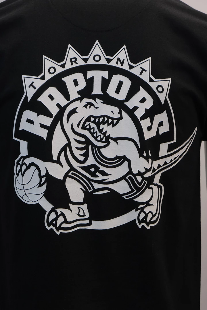 Mitchell & Ness Men's Black White Toronto Raptors Logo S/S T-Shirt (Size Small) 7 Mitchell & Ness Men's Black White Toronto Raptors Logo S/S T-Shirt (Size Small)
