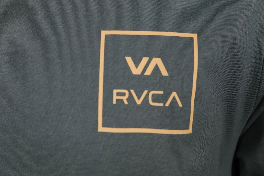 RVCA Men's Balsam Green Beige VA Box Regular Fit L/S T-Shirt (S16) 6 RVCA Men's Balsam Green Beige VA Box Regular Fit L/S T-Shirt (S16)