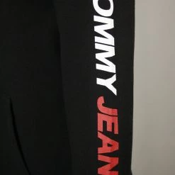 Tommy Hilfiger Tommy Jeans Men's Essential Graphic Pull Over Hoodie 31 Tommy Hilfiger Tommy Jeans Men's Essential Graphic Pull Over Hoodie