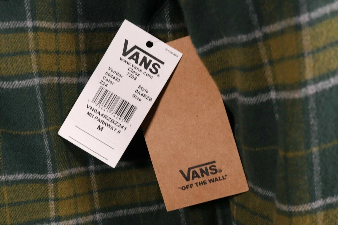 VANS Men's Green Plaid Parkway II Hooded L/S Shirt Jacket New Arrivals 7 VANS Men's Green Plaid Parkway II Hooded L/S Shirt Jacket New Arrivals