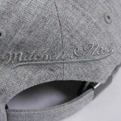 Mitchell & Ness Men's Grey Cleveland Cavaliers Hat (Retail $36)