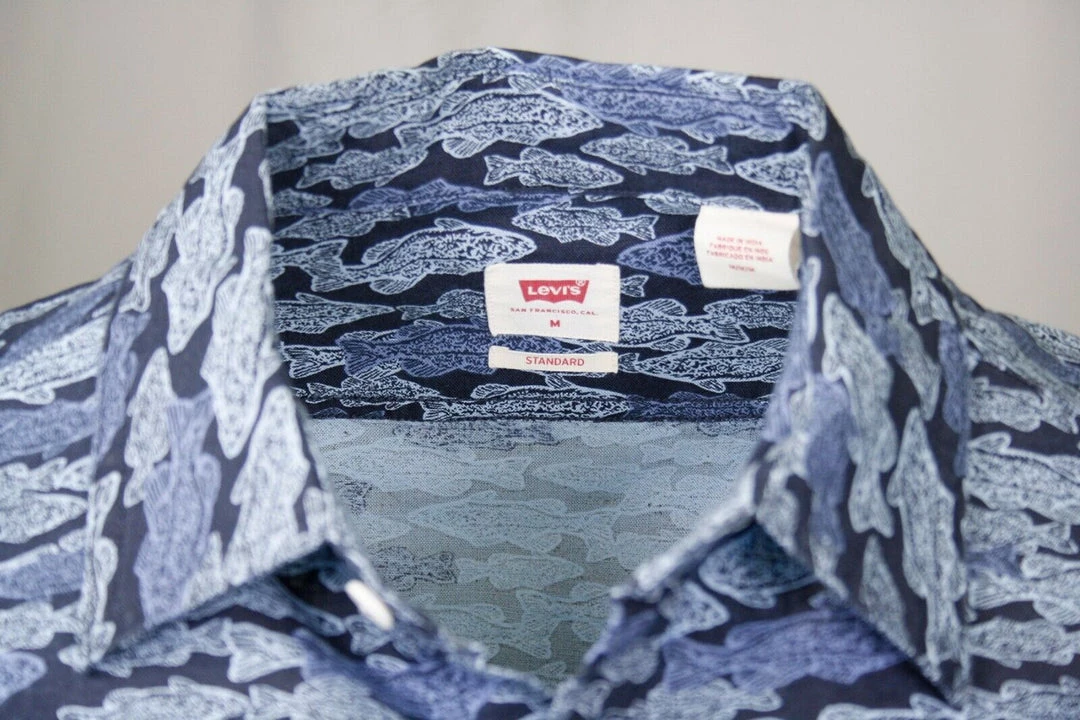 Levi's Men's Blue Fish S/S Woven Shirt 7 Levi's Men's Blue Fish S/S Woven Shirt