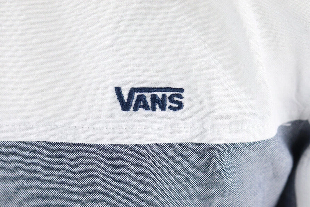 Vans Men's Parktown Two Tone Dress Blue S/S Woven Shirt (LOCATION : C5) 7 Vans Men's Parktown Two Tone Dress Blue S/S Woven Shirt (LOCATION : C5)